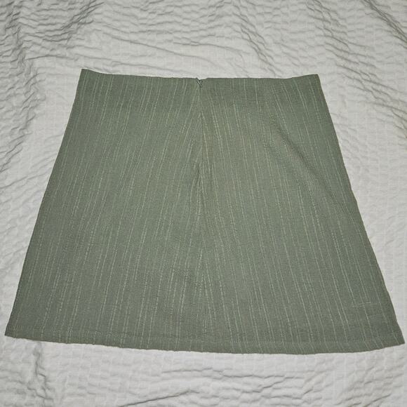 Cotton On Mini Skirt Womens S Sage Green Textured 100% Cotton A-Line Minimalist - Picture 2 of 8